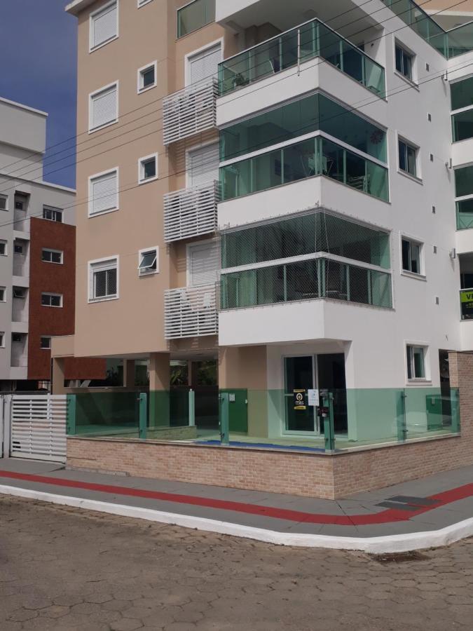 Apto Em Palmas - A 80 Metros Do Mar Governador Celso Ramos Eksteriør bilde